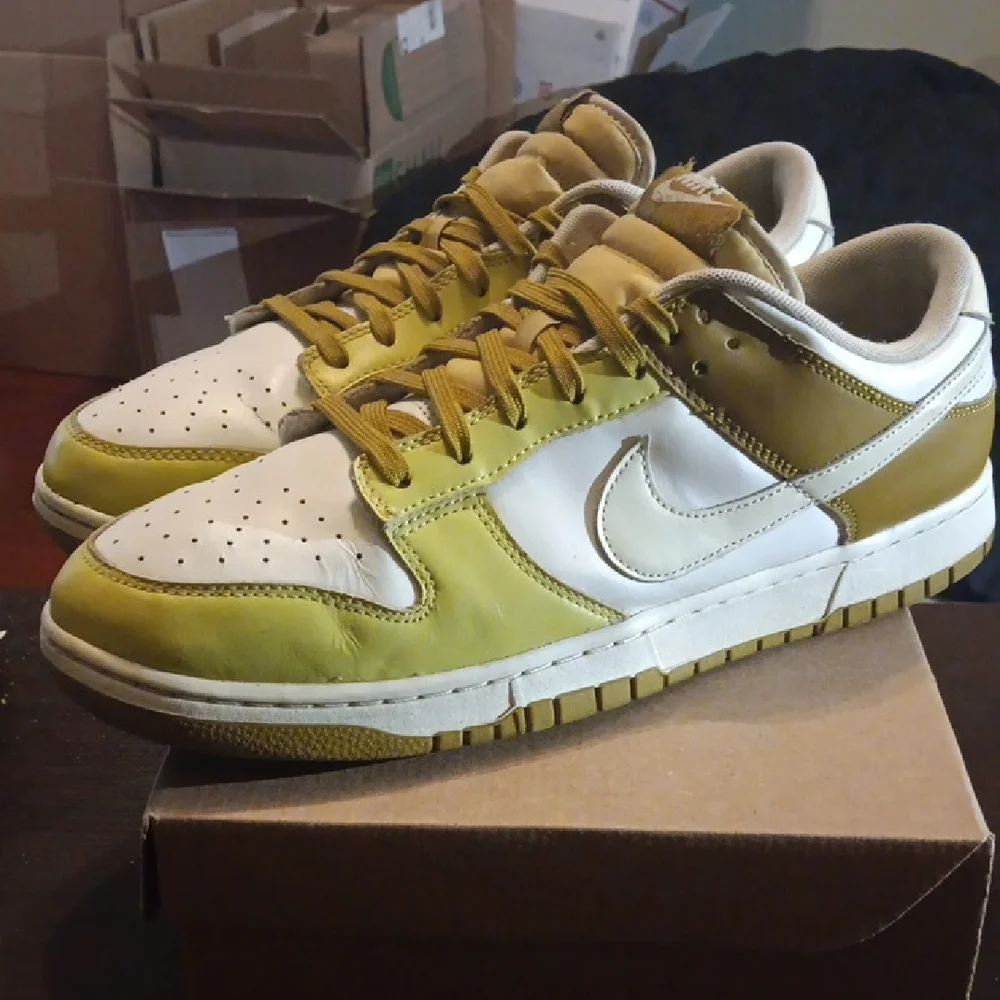 Nike Dunk Low Retro "Bronzine" (2024) Mens SZ 13 EUC - Picture 2 of 9